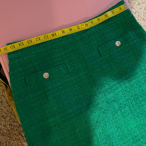 Beautiful loft skirt - Picture 4 of 5